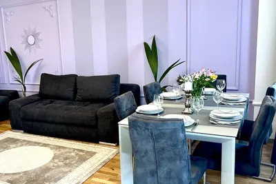 Image de Appartement-de Luxe-Salle de bain privée séparée-Balcon-Blumenstraße 54
