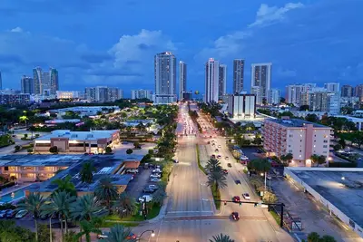 Image de 1br Beachfront Condo in Hollywood Beach