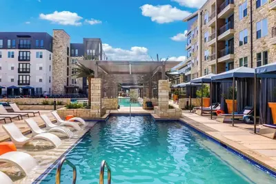 Image de Cozy Luxurious Getaway with Pool & Reserved Parking