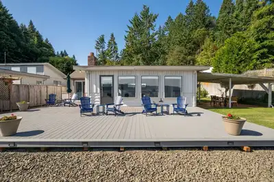 Image de Inviting Waterfront Haven ~Bbq