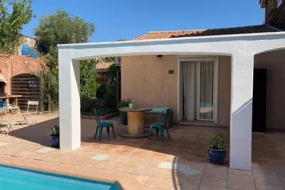 Image de Studio indépendant avec piscine et terrasse - Cigales and the City