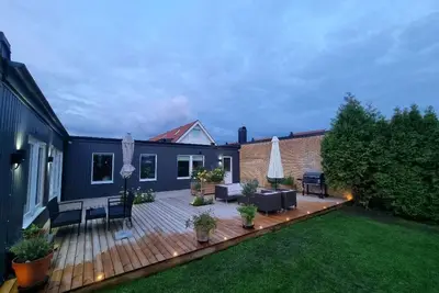 Image de Nice part of townhouse with patio & near the sea