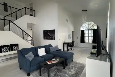Image de Very cozy and family place with a Lake view.