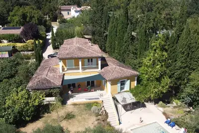 Image de Magnifique villa provençale au calme avec grande piscine privée
