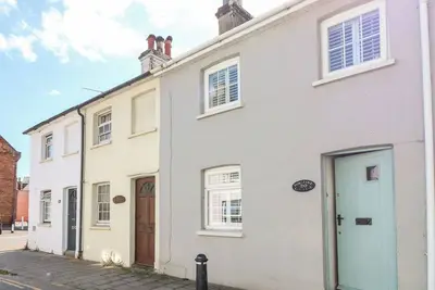 Image de Foxglove Cottage, pet friendly, with a garden in Christchurch