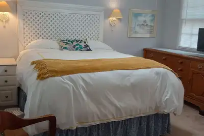 Image de Nc Lake Retreat near Hpu & downtown High Point - sleeps 13
