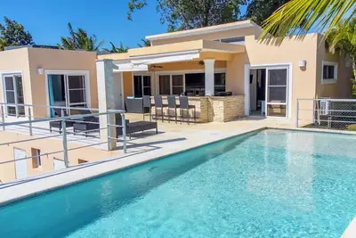 Image de Luxury 3b Villa in Sosua\nTropical luxury awaits you in this incredible vila.