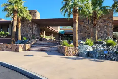 Image de 2024 Coachella Festival 2nd weekend at our Westin Desert Willow Villa