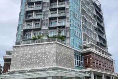 Lovely Studio centrally located to vibrant city of love, Festive Walk Mall view.
