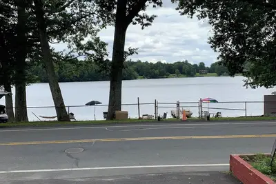 Image de Cozy Lake View Apartment in Lake Huntington