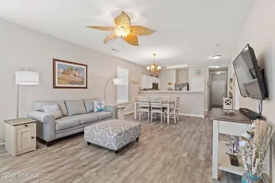 Image de 1st Floor: Pet-Friendly, No Cleaning Fee, 3bd-2ba Condo near Golf & Beaches!