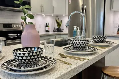 Image de HumberBay Serenity: Luxe 3br Lakefront House Retreat, close to the lake