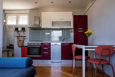 Image de Modern studio apartment up to 3 guests, 10 minutes away from city centre