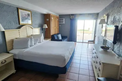 Image de Oceanfront Efficiency T108