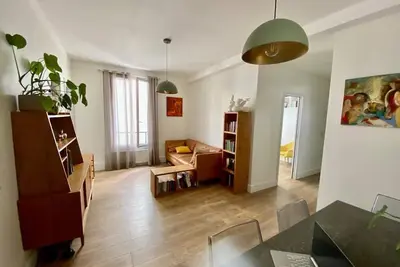 Image de Family home in Paris with garden, safe & calm area