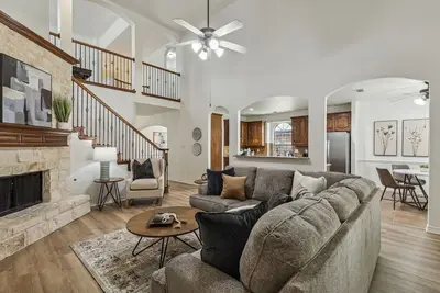 Image de Tch - Spacious 5bd/3. 5ba in Fort Worth with Office