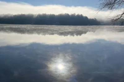 Image de Lakeside Chalet on Beautiful Gantt Lake!