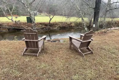 Image de Cabin close to Helen and Water