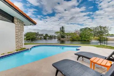 Image de Cocoa Beach House on Banana River: Walk to Ocean!