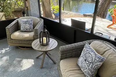 Image de Relax on the beautiful Weeki Wachee River at the charming Seahorse River House!