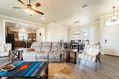 Image de Modern West Texas Home