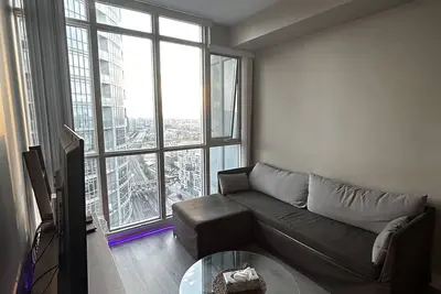 Image de Beautiful Apartment in the Heart of Toronto