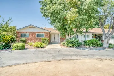Image de 2730 W Bullard Xlarge · X-Large Spacious Delux House ★ Fastest Wi-Fi
