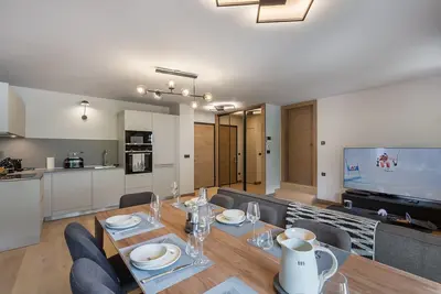 Image de Appartement avec piscine, salle de sport et parking couvert