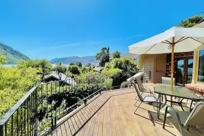 Image de Sunny Kingston house, panoramic views, family stays