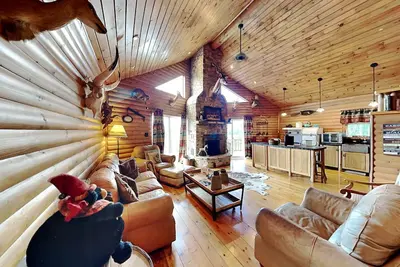 Image de Windy Acres | Dog Friendly + Hot Tub & Great Views!