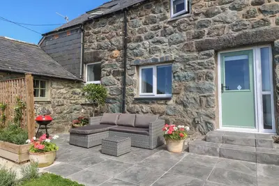 Image de Yr Ysgubor, pet friendly, country holiday cottage in Dyffryn Ardudwy