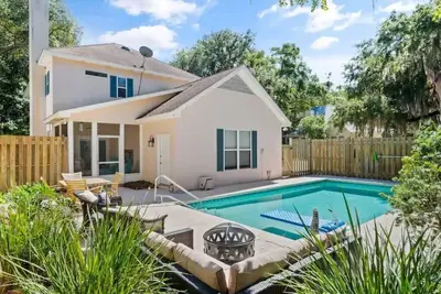 Image de Family Beach Home! Private Pool and Great Location! Welcome to Rivera Retreat ☀️