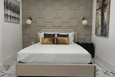 Image de Renovated Comfy Downtown Orlando Duplex. Sleeps 8.