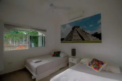 Image de Casa de las Rutas de la Arqueología, de los Cenotes y del Sabor Maya