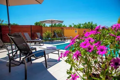 Image de Villa Karin - Villa with private pool and spacious garden in GaliĹľana, Istra