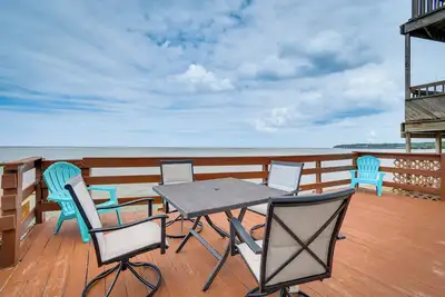 Image de Cozy Irondequoit Home on Lake Ontario!