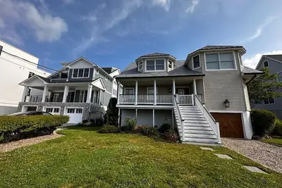 Image de Beach Getaway with River and Ocean views