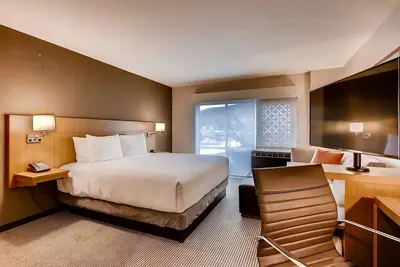 Image de Experience the Peaks! Ski Resort, Jacuzzi Comfort & Easy Shuttle!