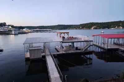 Image de beautiful lake house on lake of the ozarks<br>