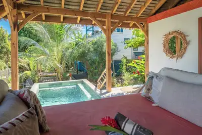 Image de Villa Niaouli 2 magnifique Eco Lodge! Confort, repos et convivialité