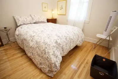 Image de #195 Modern & Spacious Condo Rosemont