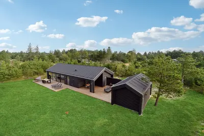 Image de Magnifique maison à Strandby avec WiFi