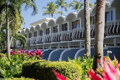 Image de Your Beachfront Getaway in Isla Verde | Suite with City View | Outdoor Pool