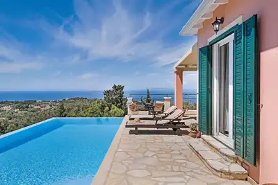 Villa 'Belvedere Rosa' avec vue sur la mer, piscine, terrasse et Wi-Fi