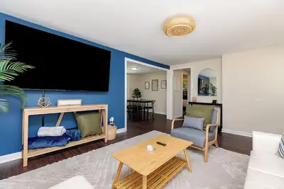 Image de AtHome+1 Stay | Spacious 4br | Near Fairgrounds