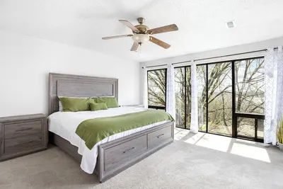 Image de Treetop Vibes on Horseshoe Bend