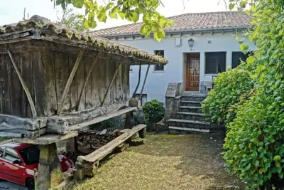 Asturian Family House Over 200 Years Old, Surrounded by Nature