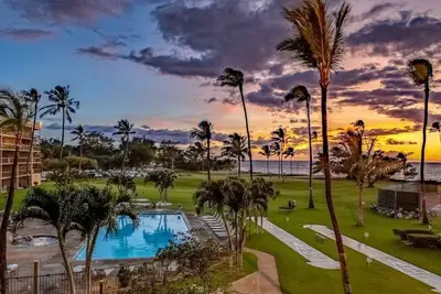 Image de A317 Best Maui Sunset unit beautifully remodeled. 2 Br w/ Ocean Views