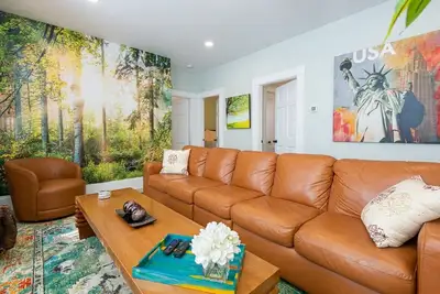 Image de *Spacious Charming 3br|Salem+Beverly|Parking