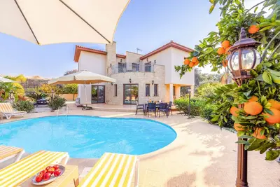 Image de Stavros Villa - Quatre Chambres Villa, Couchages 8